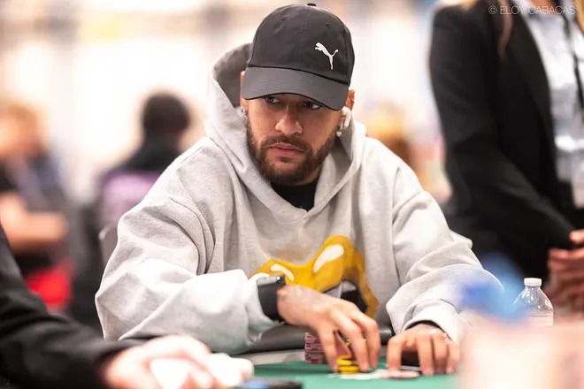 Neymar participou de torneio de pôquer em Las Vegas após eliminação do Brasil na Copa