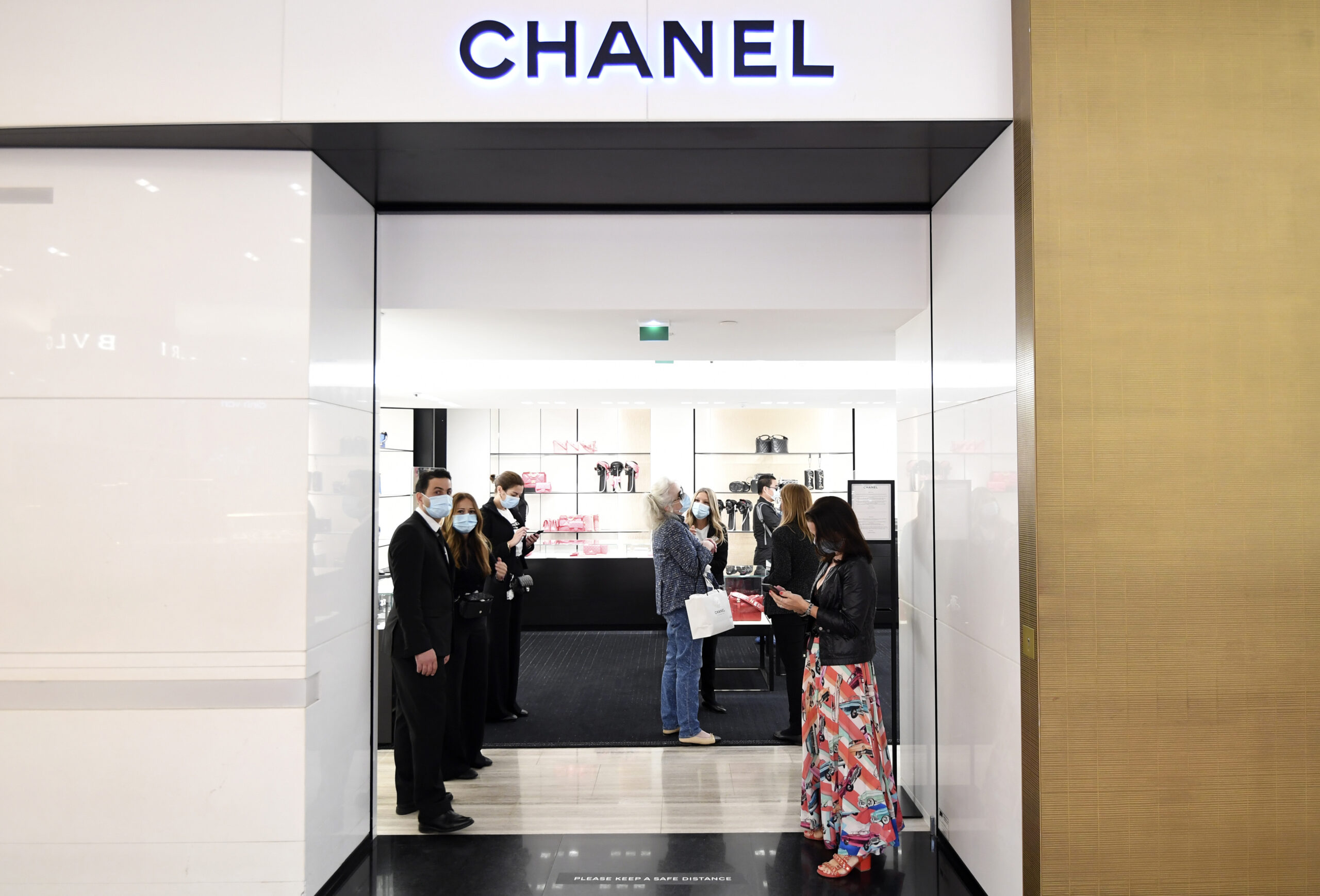 france health virus retails goods
