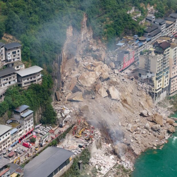 china disaster landslide