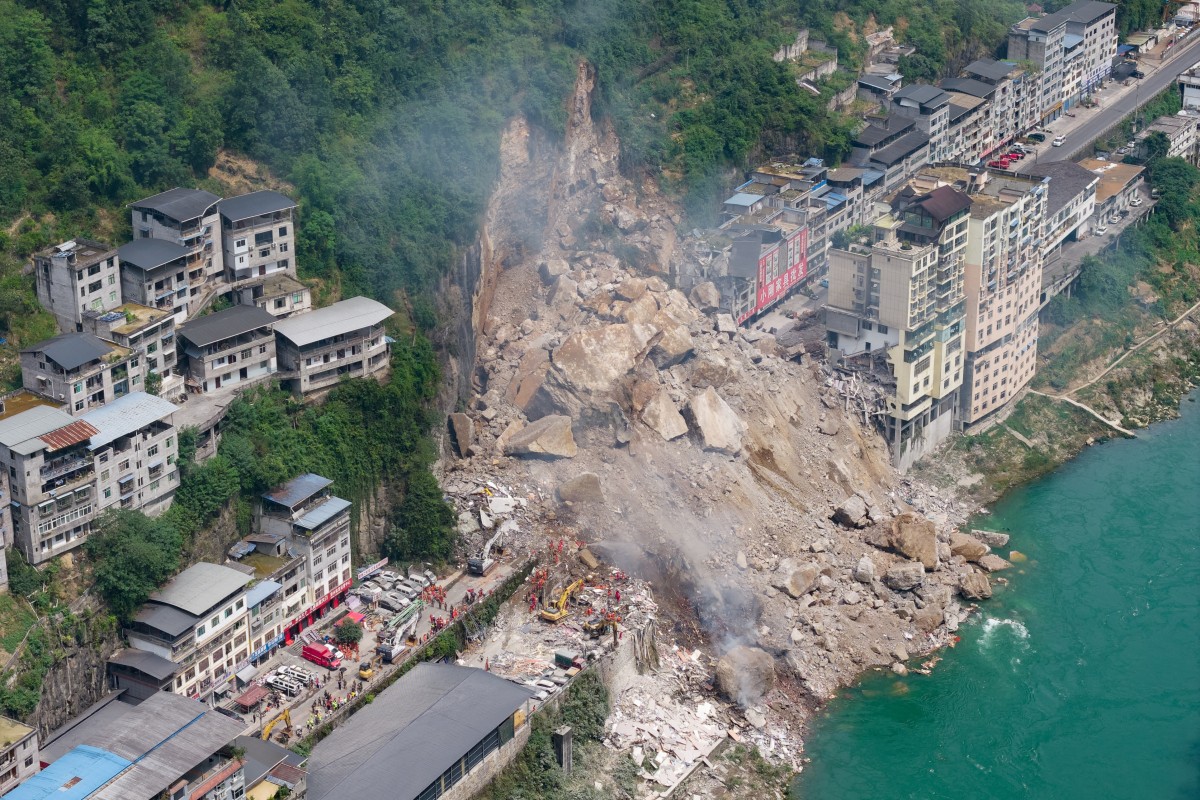 china disaster landslide