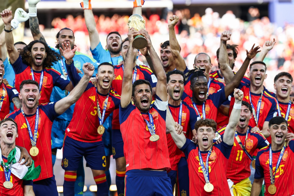 fbl wc 2026 match104 esp arg final trophy
