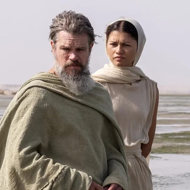 A atriz divulgava o filme A Odisseia, de Christopher Nolan, em que interpreta a deusa Atena