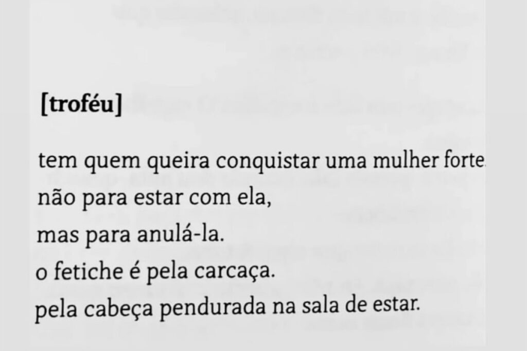 Mariana tem compartilhado reflexões sobre autonomia, corpo e relações nas redes