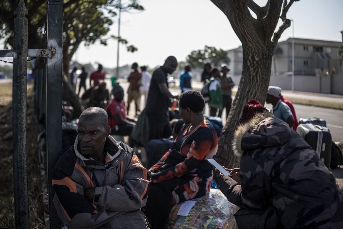 afp 20260701 b8wf2kz v1 midres safricapoliticsmigrationunrest