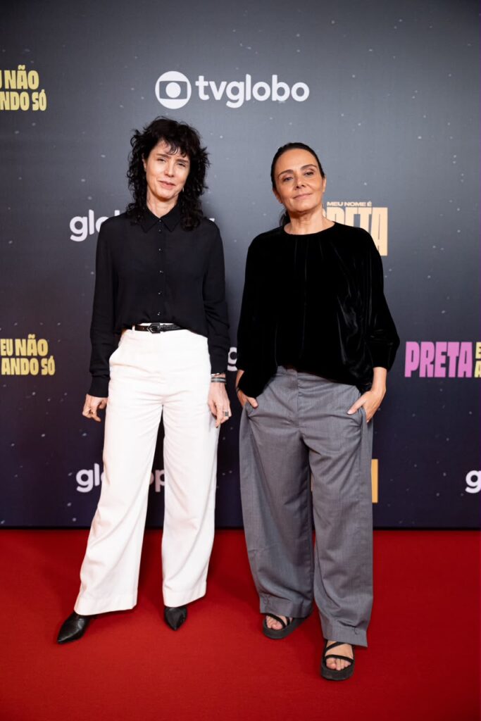 Carolina Jabor e Mini Kerti prestigiaram o lançamento de "Quanto Mais Preta, Melhor", projeto especial da Globo que homenageia a trajetória de Preta Gil, em uma noite de emoção e celebração no Teatro do Copacabana Palace.