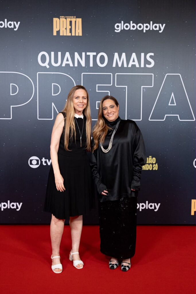 Mônica Almeida e Sandra Kogut prestigiaram o lançamento de "Quanto Mais Preta, Melhor", projeto especial da Globo que homenageia a trajetória de Preta Gil, em uma noite marcada por emoção no Teatro do Copacabana Palace.