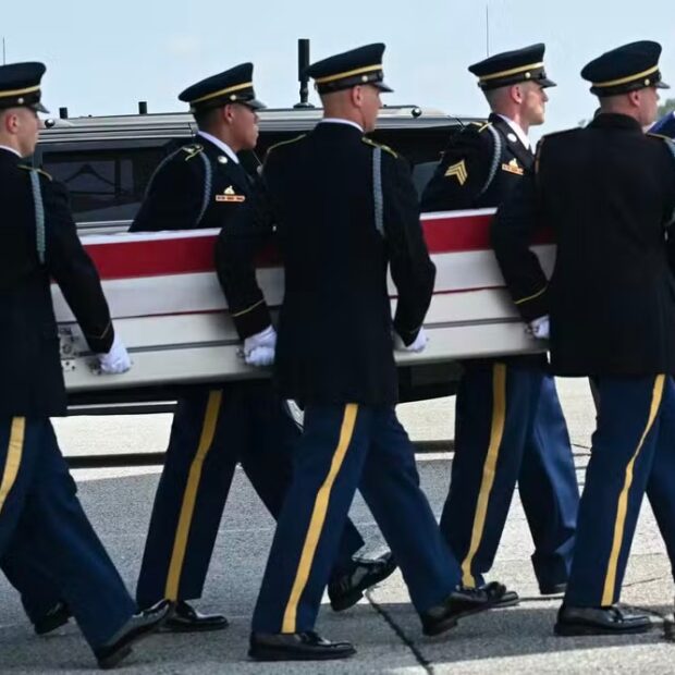 afp 20260722 c2w36cr v1 highres uspresidentdonaldtrumpattendsadignifiedtransfer
