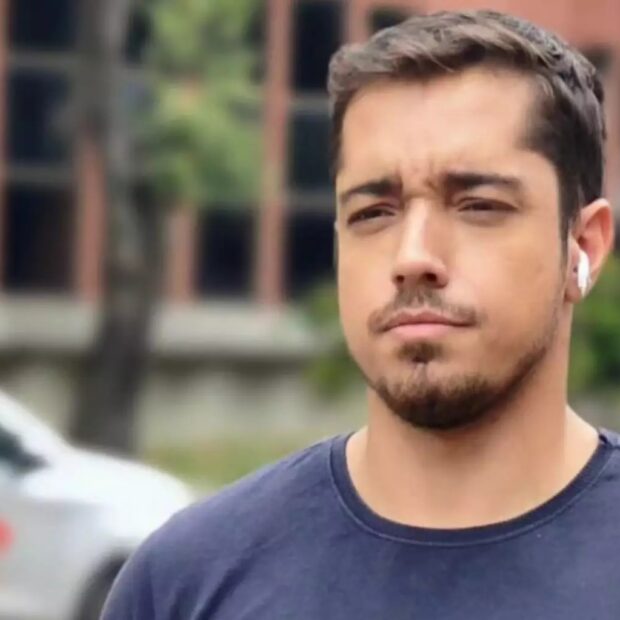 Caíque Verli era repórter da TV Gazeta, afiliada da Globo no Espírito Santo, e tinha 33 anos