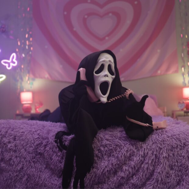 Ghostface aparece em campanha no OnlyFans para divulgar “Todo Mundo em Pânico” (2026)