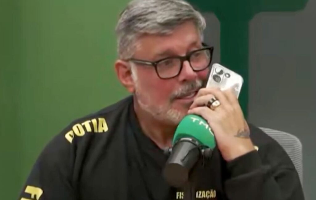 O advogado Paulo Cunha Bueno negou que o ex-presidente tenha participado da ligação e classificou a insinuação como leviana.