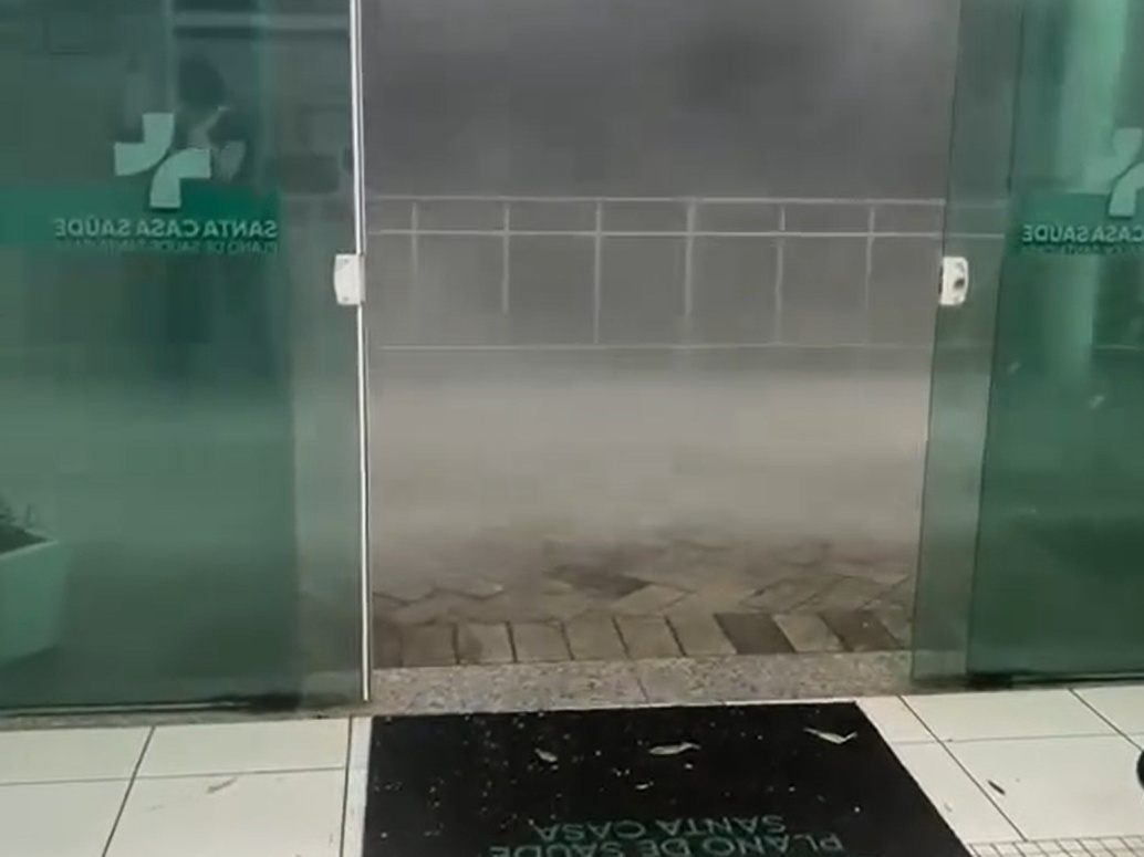chuva e ventania causaram estragos na regiao de ribeirao preto 1784894184900 v2 4x3