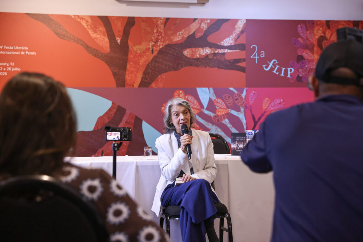 ministra carmen lucia na flip