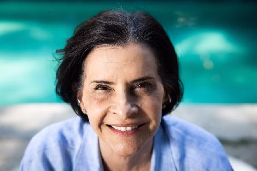 Perto de completar 71 anos, Marina Lima diz que mudaria quase toda a trajetória, mas leva consigo a sabedoria do tempo. Foto: Maria Isabel Oliveira/Agência O Globo