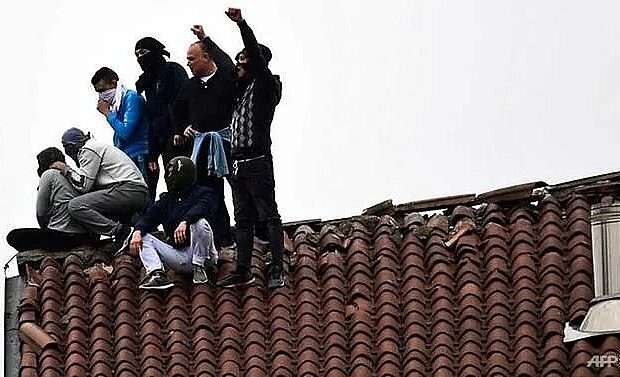 italy prison riots over coronavirus leave 12 dead