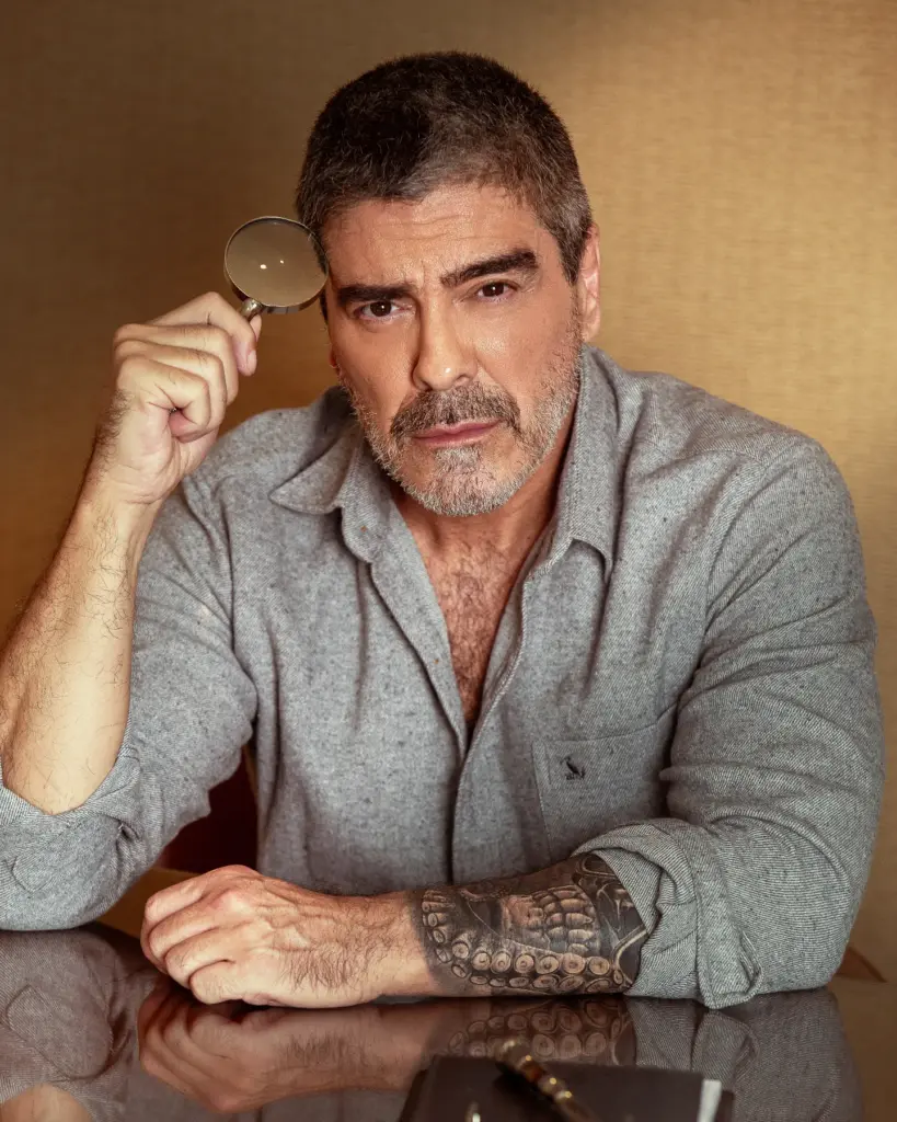 Após passagem por Fuzuê, na Globo, Junno Andrade pode voltar à emissora como participante da Dança dos Famosos.