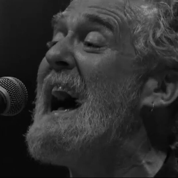 Glen Hansard morreu aos 56 anos após acidente de moto em Dublin