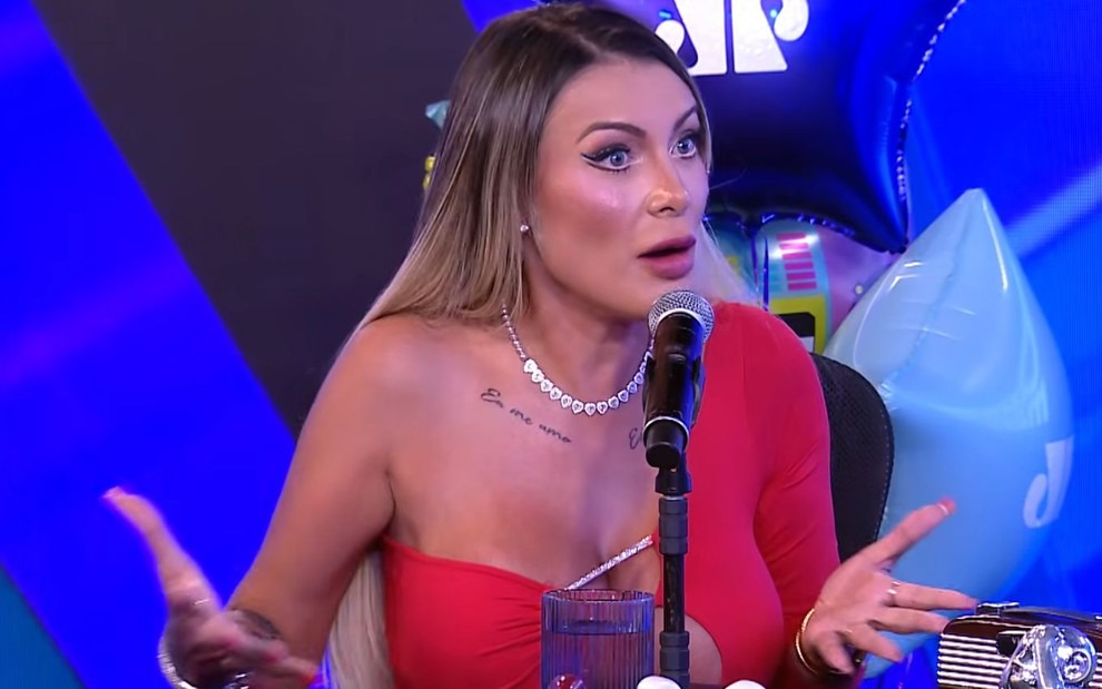 Influenciadora afirmou que não escolherá o candidato apenas pela aparência