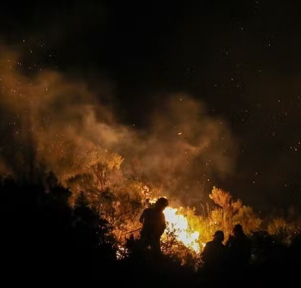 afp 20250116 36ub2bq v2 preview argentinafirewildfires