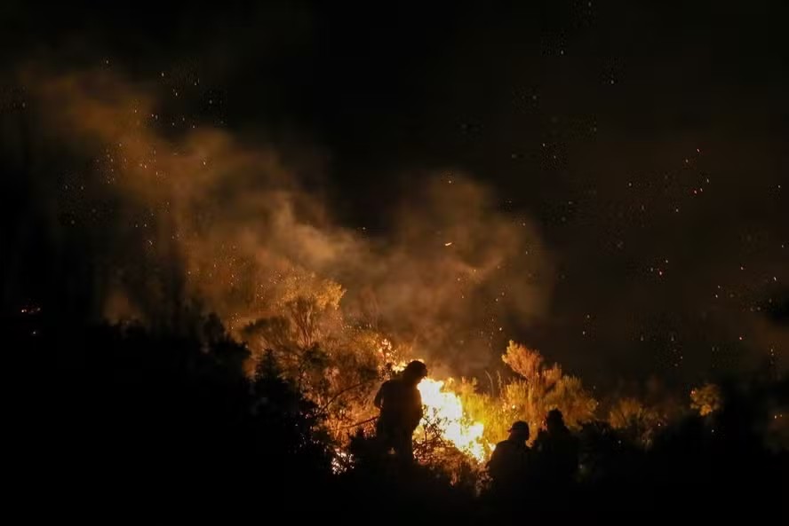 afp 20250116 36ub2bq v2 preview argentinafirewildfires