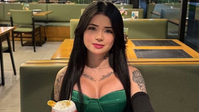 Maya criticou a proposta de associar o diagnóstico a um absorvente de “absorção dupla”