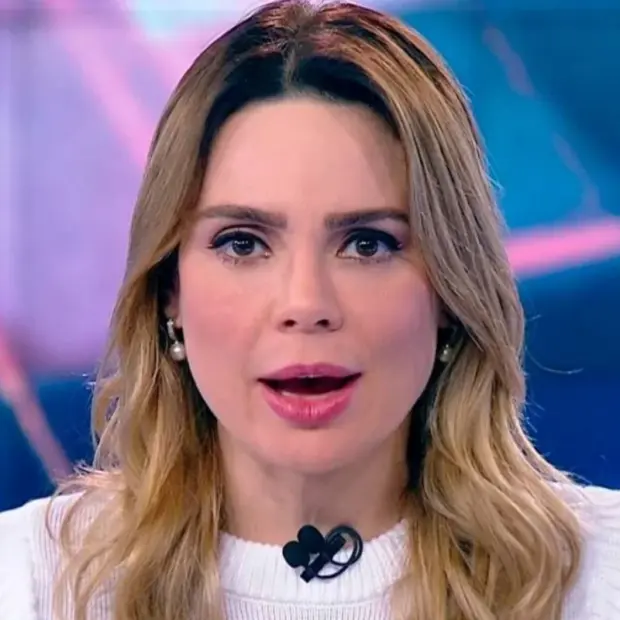 Rachel Sheherazade relatou ter sido retirada de uma corrida de aplicativo após pedir para ouvir a BandNews FM.