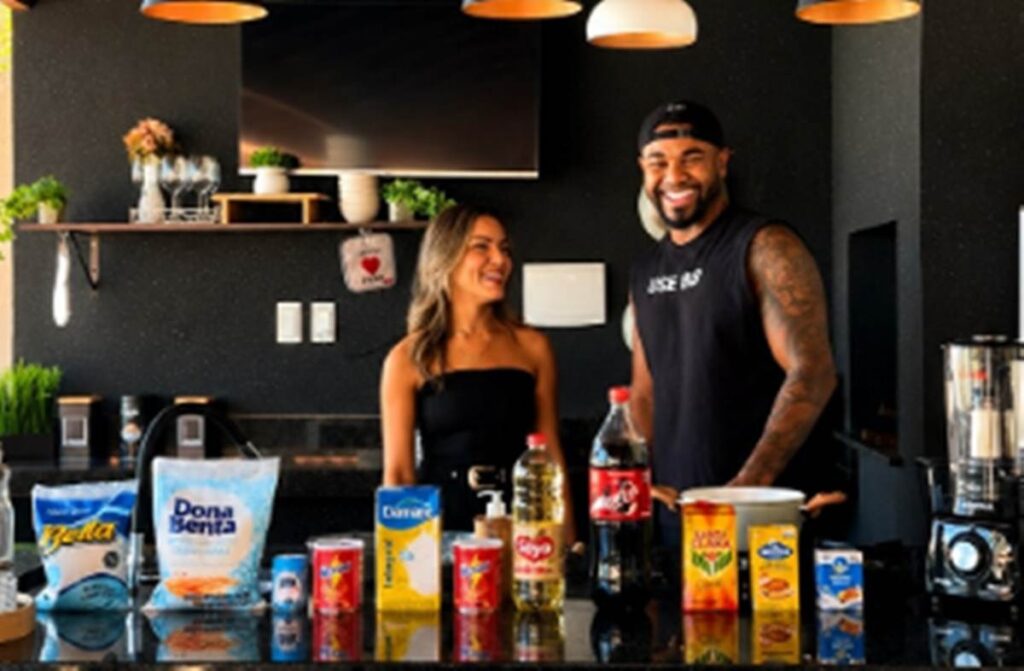 Horas depois, Davi e Emilly revelaram que era brincadeira para lançar o quadro Cozinhando com Davi e Emily
