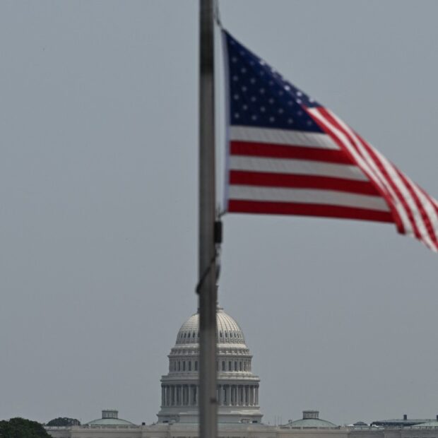 us senator and trump ally lindsey graham dies age 71