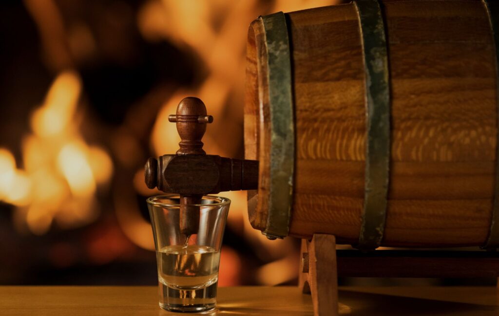 A 35ª Expocachaça reforça a transformação da cachaça de alambique em um produto premium e estratégico para o turismo e a economia.