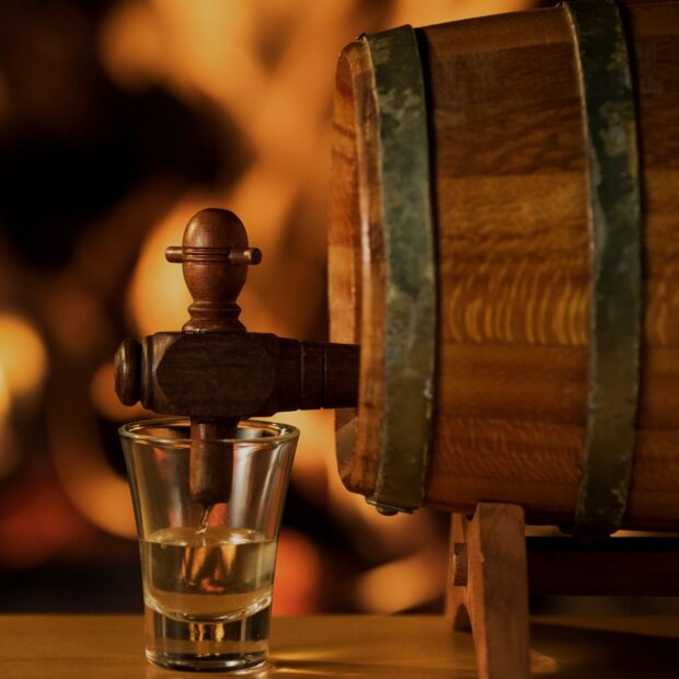 A 35ª Expocachaça reforça a transformação da cachaça de alambique em um produto premium e estratégico para o turismo e a economia.