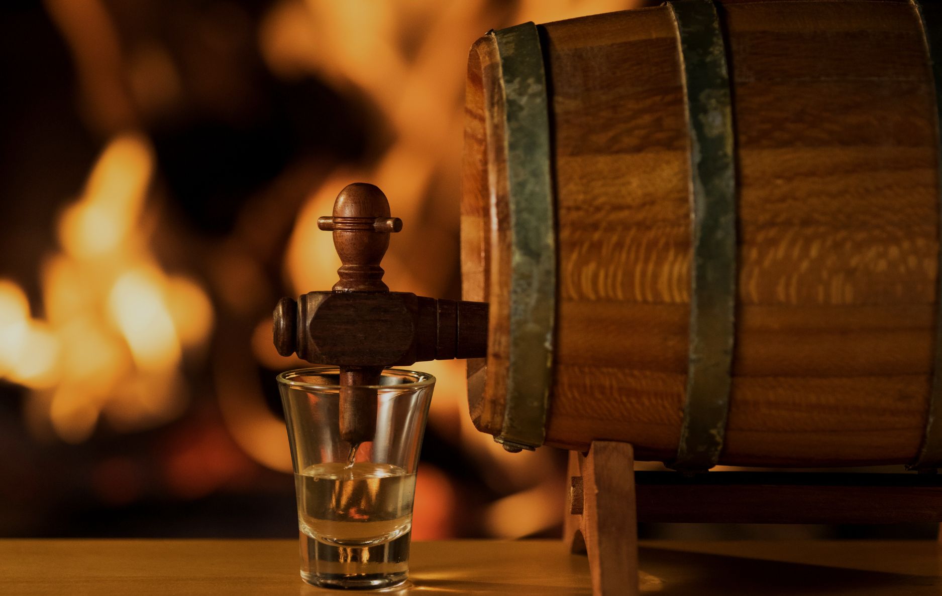 A 35ª Expocachaça reforça a transformação da cachaça de alambique em um produto premium e estratégico para o turismo e a economia.