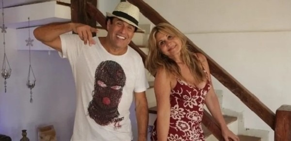 Ex-mulher contou que descobriu flores roubadas ao ler a faixa “Saudades eternas, família Peixoto”