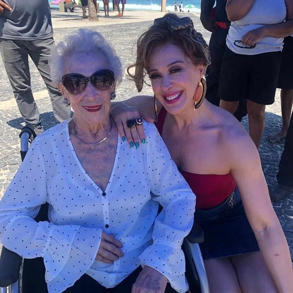 Claudia relembrou o conselho da mãe e afirmou que voltou da experiência “podendo guerrear com qualquer coisa”