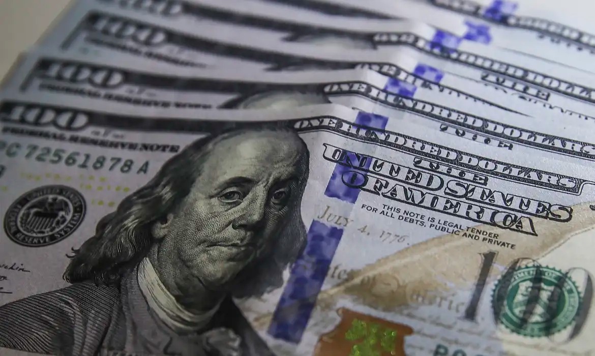 dolar moeda 0803221211