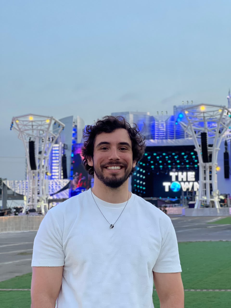Daniel Marya soma mais de 5 milhões de seguidores nas redes sociais e se consolidou como um dos nomes em ascensão na criação de conteúdo digital. (Divulgação/Pessoal).
