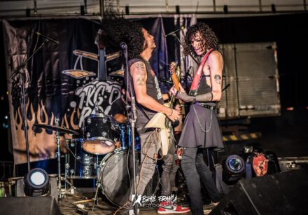 O 1kg de Rock celebra 10 anos com shows gratuitos, solidariedade e programação especial no Teatro de Arena do Guará.