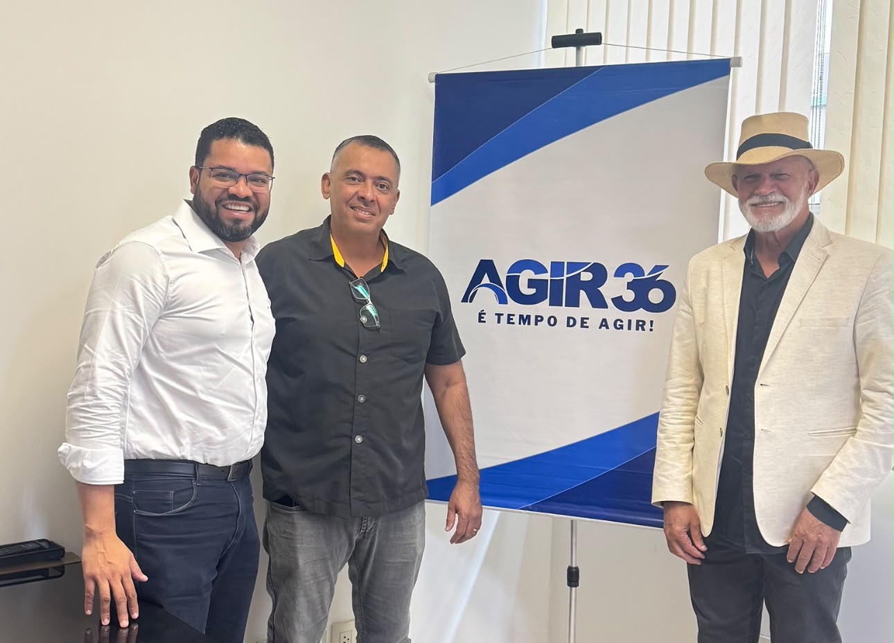 Agir confirma subtenente da PMDF como vice de Elisson Ferreira