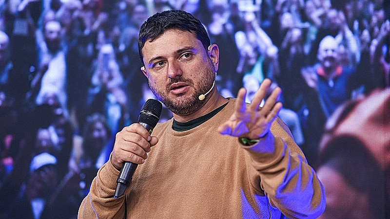 Juan Grabois afirmou que empresas interessadas no Super RIGI poderiam “experimentar com os argentinos”