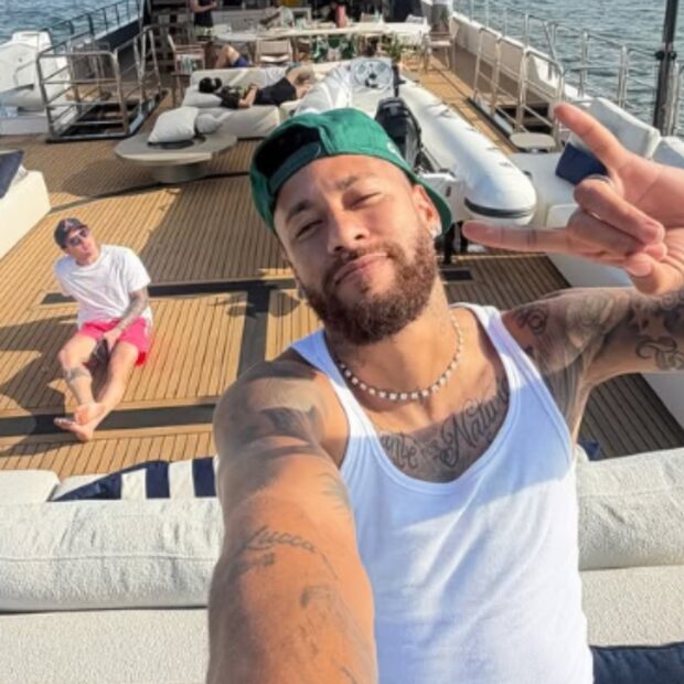 Neymar ironizou o presidente do Remo ao publicar “Vagabundeando” nos stories do Instagram