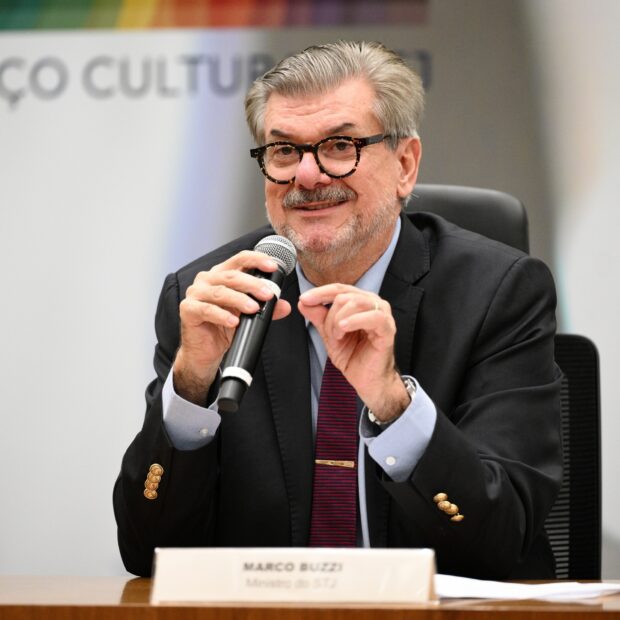 o ministro do stj marcos buzzi foi acusado de importunacao sexual 1770732918320 v2 1x1