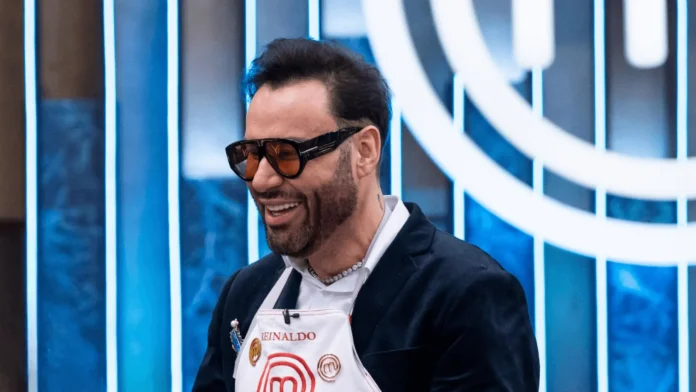 Reinaldo Bockor revelou que deixou o MasterChef Brasil 2026 após ser picado por uma aranha-marrom durante as gravações. Créditos: Reprodução/Band