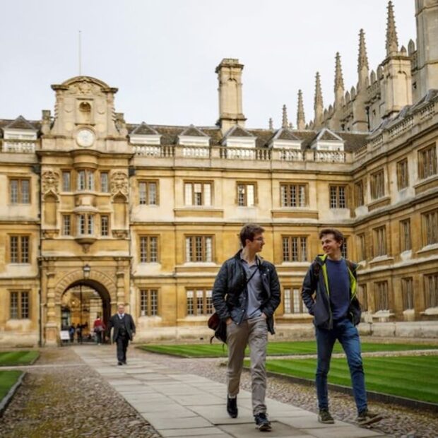universidade de cambridge