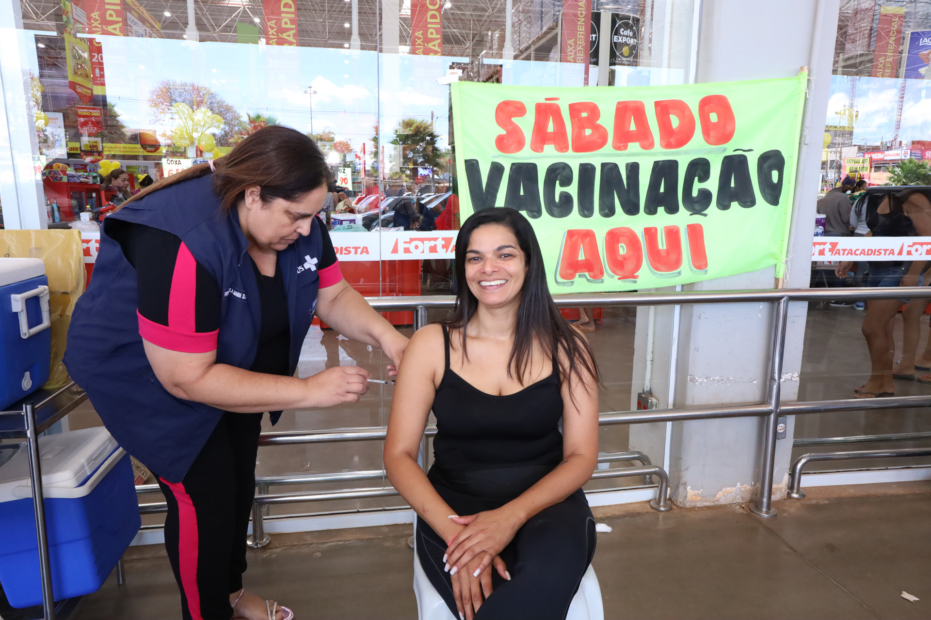 03.08.2024 fabiana santino vacinação extramuros foto sandro araújo (1)