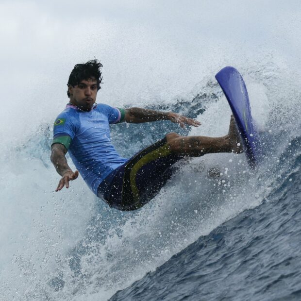 surfing oly paris 2024