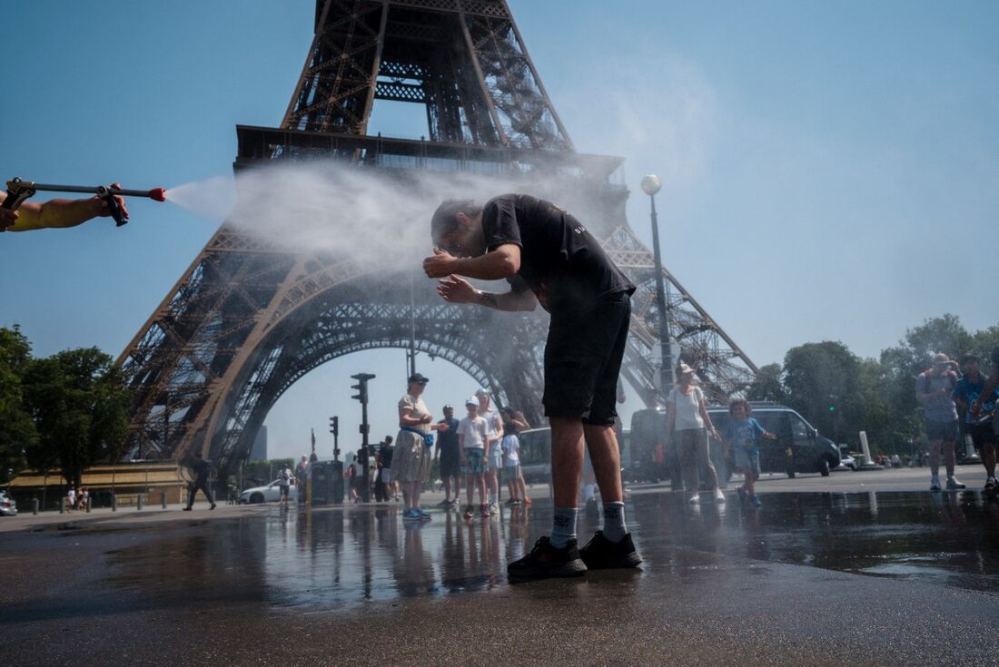 afp 20250702 64k33dl v1 midres franceweatherheatwavetourism