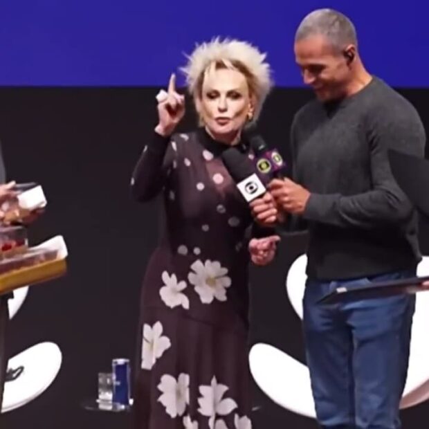 Ana Maria Braga participou de evento na USP e distribuiu coxinhas ao público