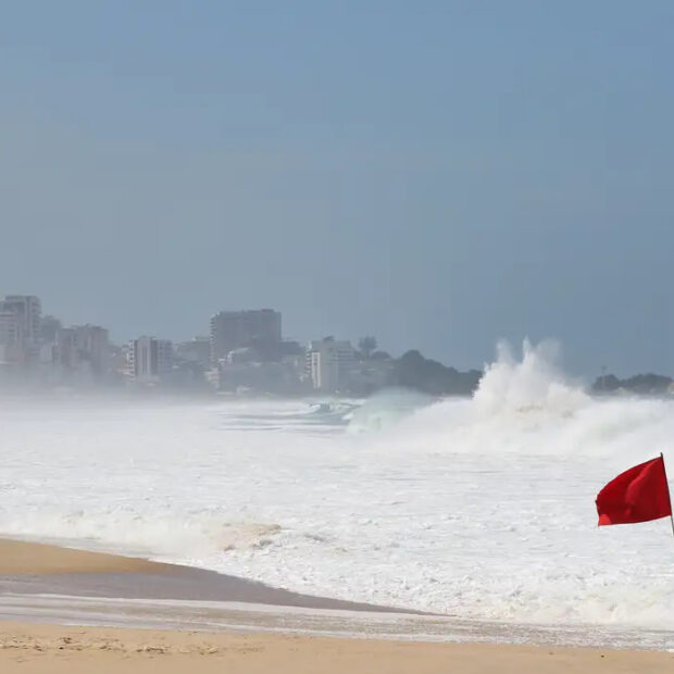 ressaca do mar rio de janeiro