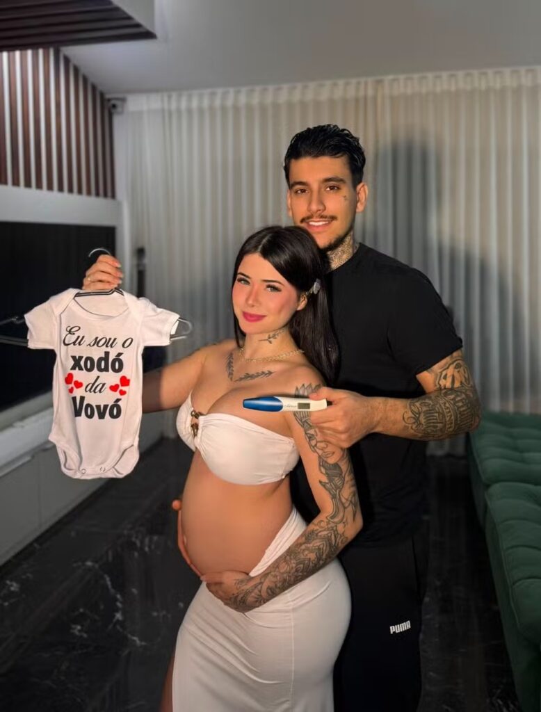 Maya Braga e Arthur Urach esperam o primeiro filho, um menino chamado Natan