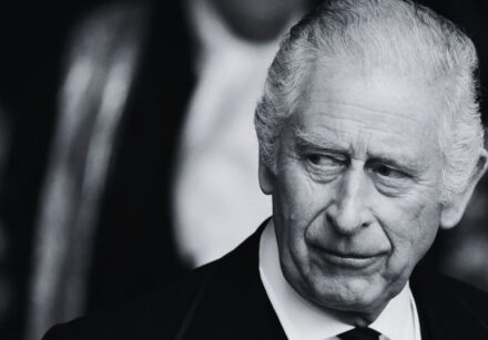 Rei Charles teve morte anunciada por engano em rádio britânica