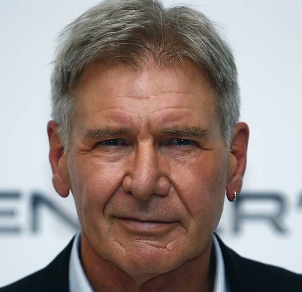Harrison Ford surpreendeu Jimmy Kimmel ao admitir que já viveu momentos íntimos ao som das trilhas dos próprios filmes.