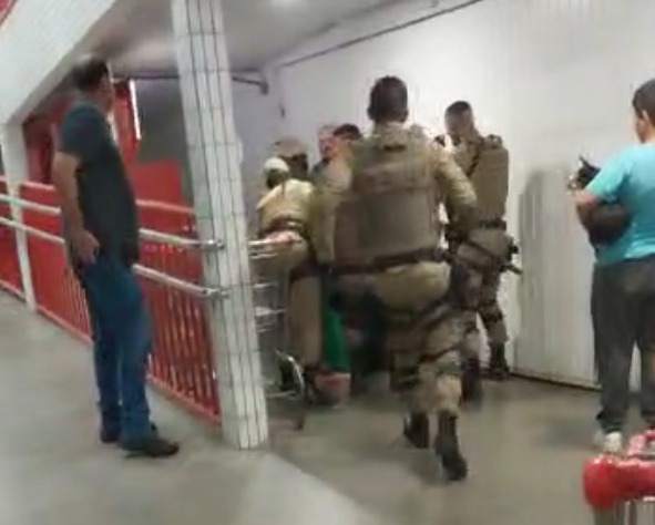 Confusão em supermercado de Santa Catarina terminou com intervenção da Polícia Militar
